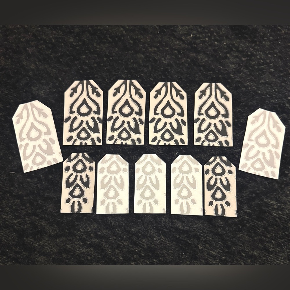💜 Hand Crafted Patterned Tags